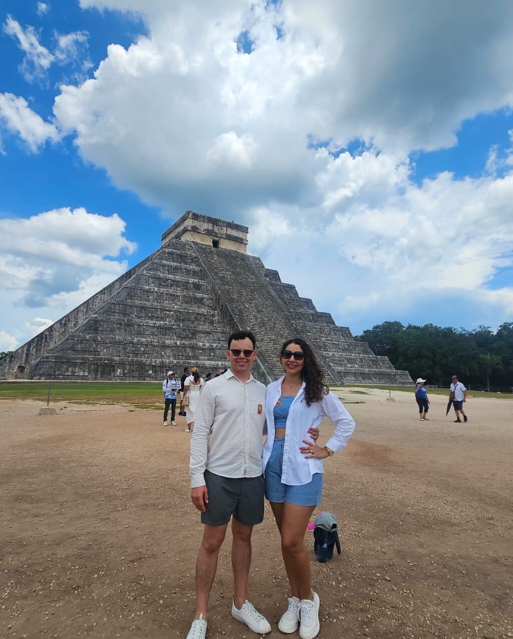 Instagram post from dra.paulacastro. This post is in position 0.