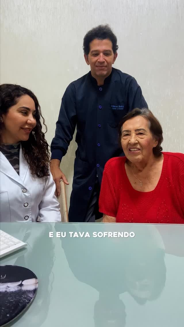 Instagram post from dra.paulacastro. This post is in position 15.